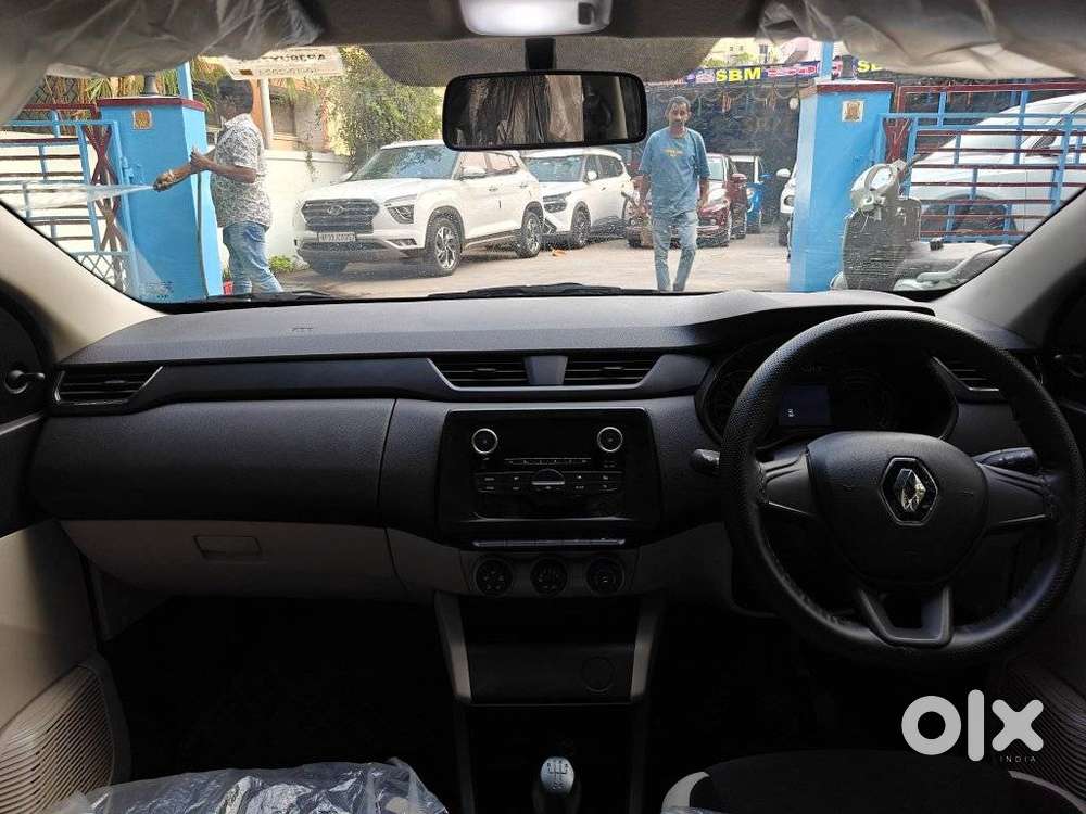 Renault Triber Rxl, 2024, Petrol