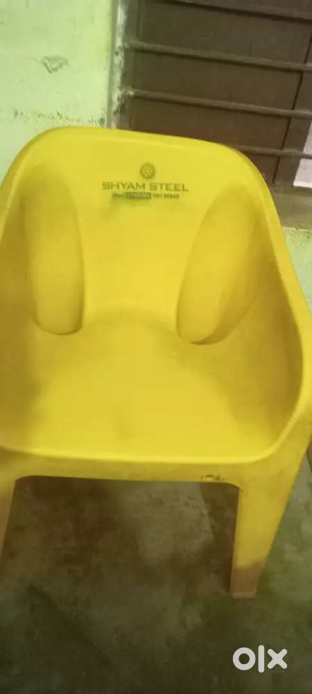 6 month old chair