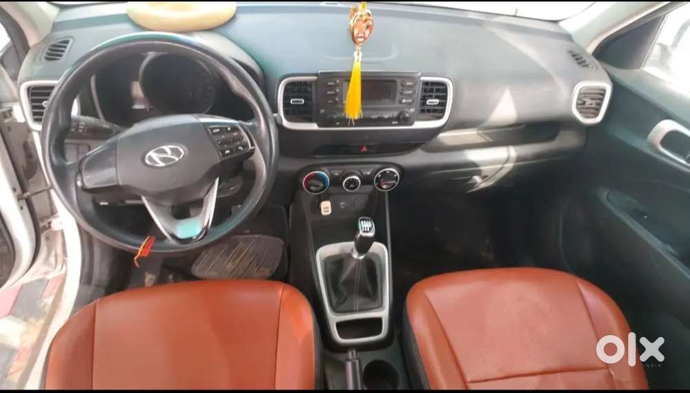 Hyundai Venue 2020 Petrol 85000 Km Driven