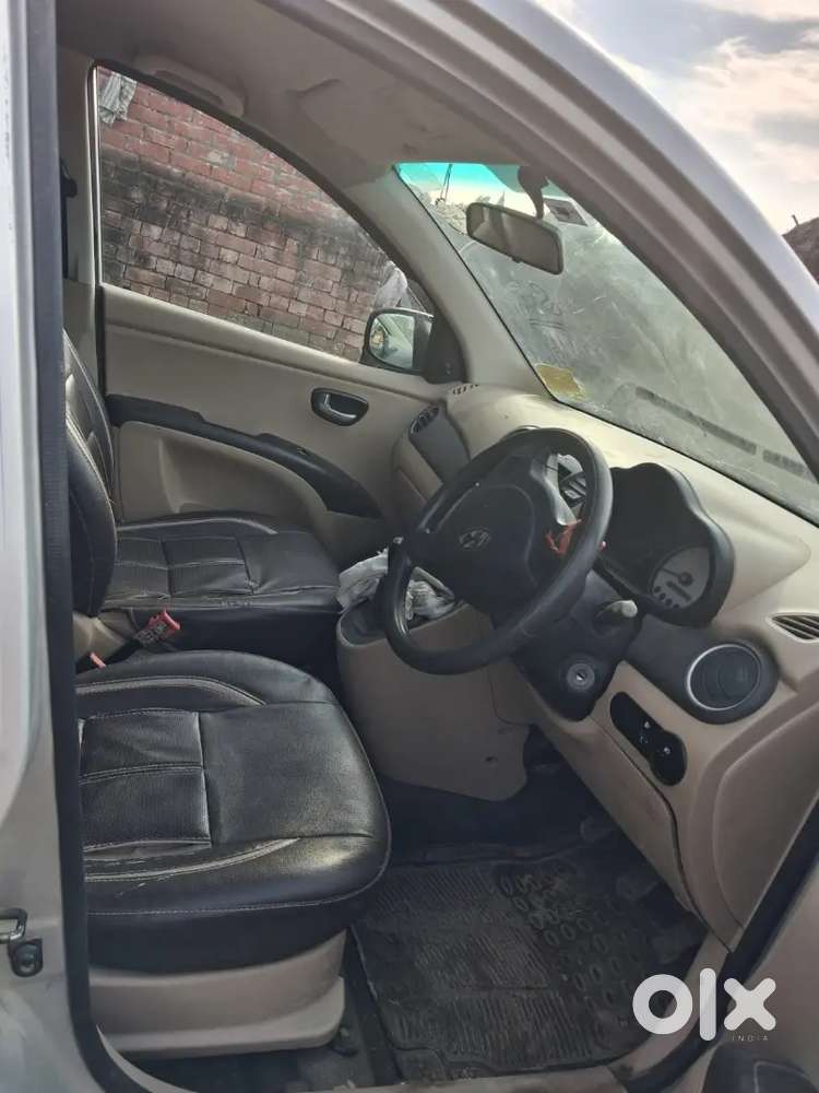 Hyundai I10 Sportz 2008 पेट्रोल ऑटोमैटिक