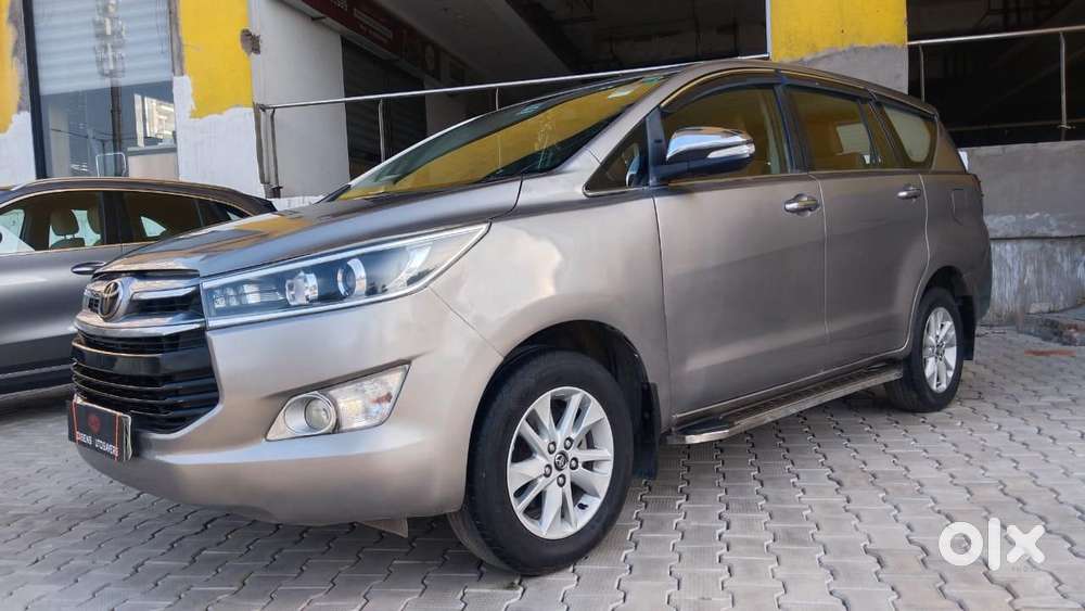 Toyota Innova Crysta 2.8z Automatic, 2017, Petrol