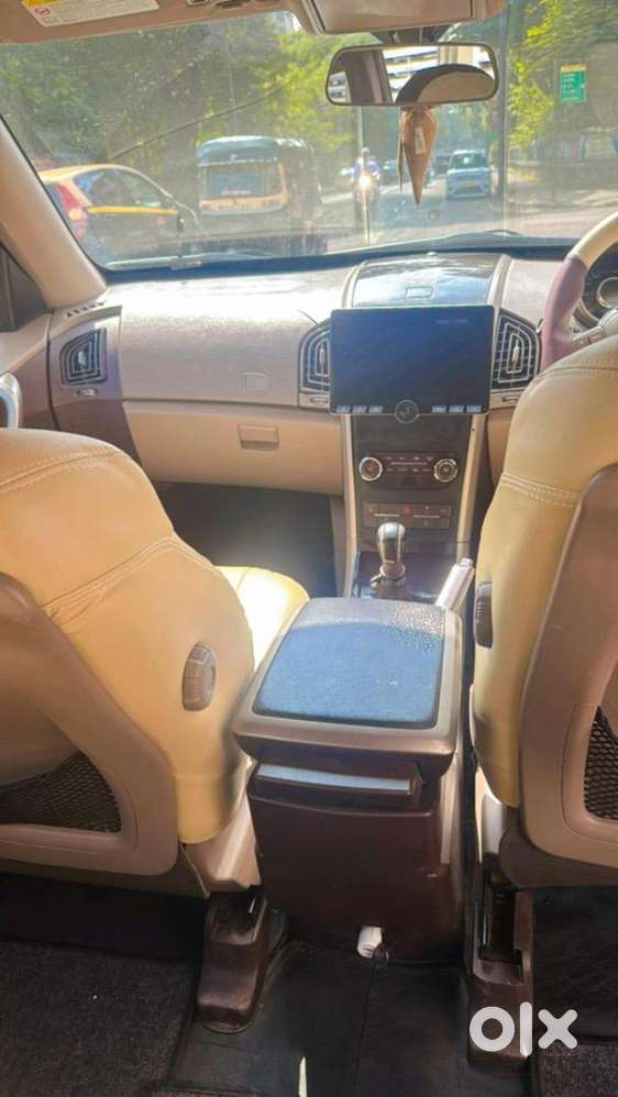 Mahindra Xuv500 2016 Diesel 150000 Km Driven