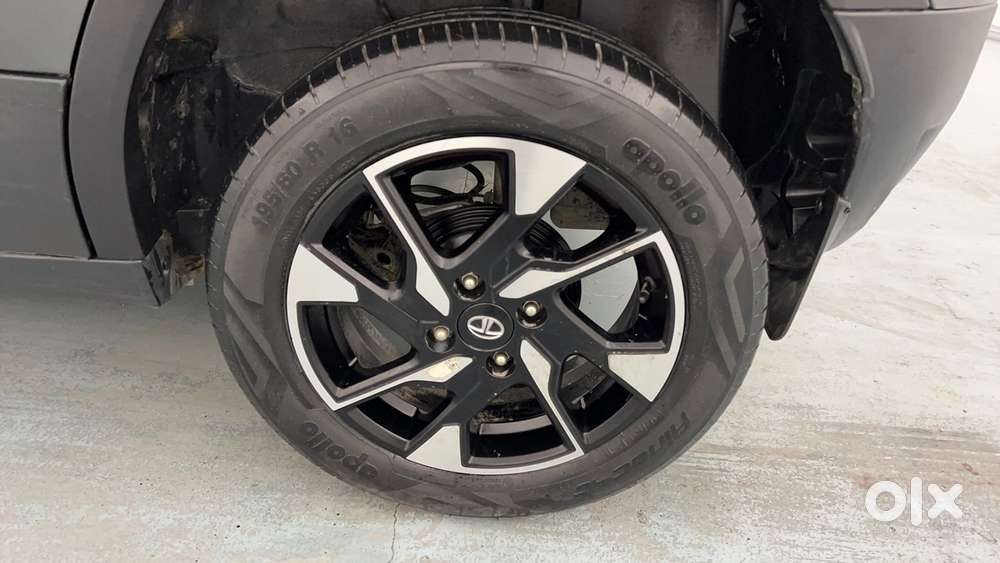 Tata Punch 1.2 Revotron Creative Dual Tone, 2021, Petrol