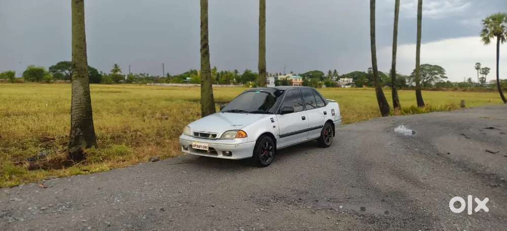 2002 Maruti Suzuki Esteem