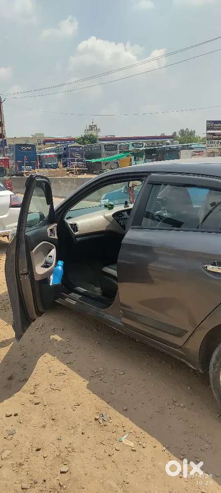 Hyundai I20 November 2016 Petrol 94000 Km Driven