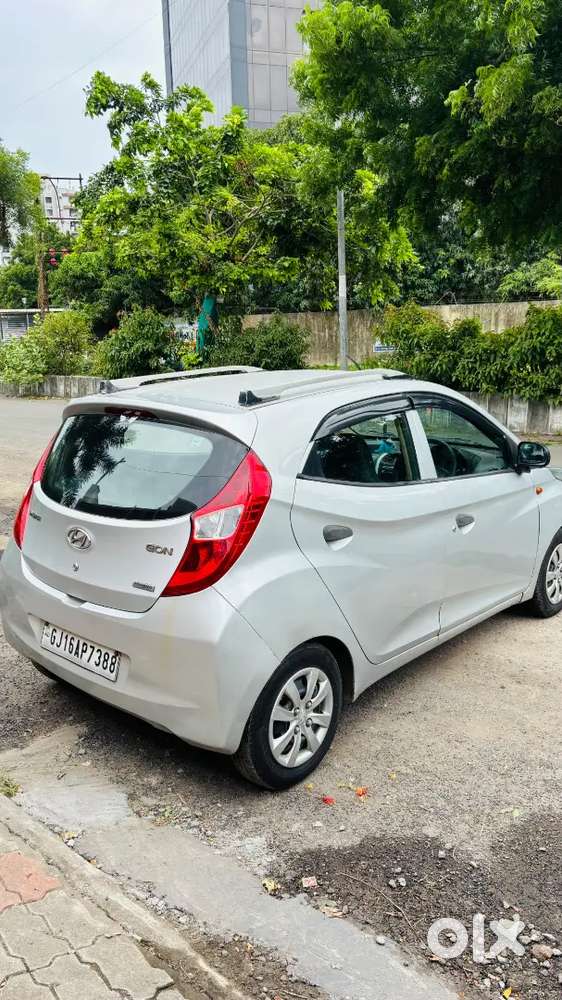 Hyundai Eon Magna 2011