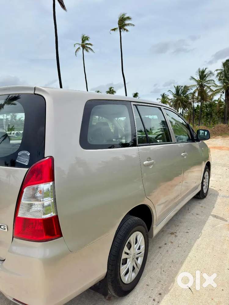 Toyota Innova 1st Owner 2012