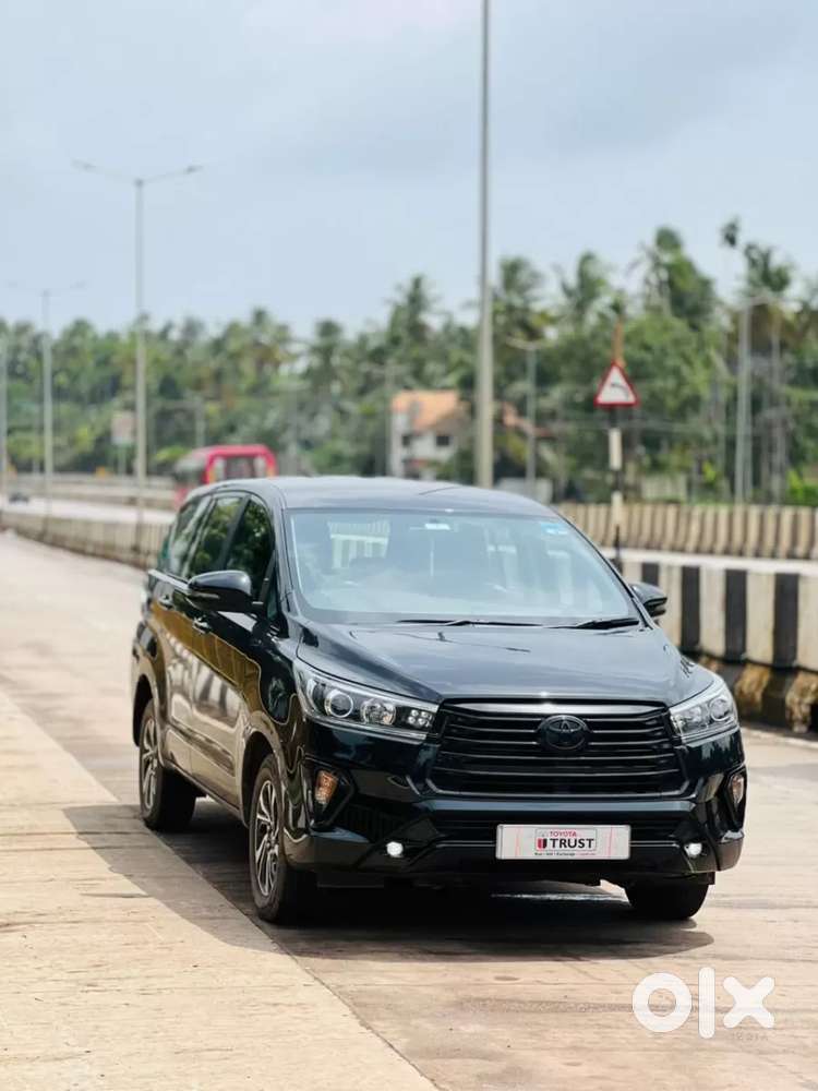 Toyota Innova Crysta [2020-ongoing] 2.4 Vx 7 Str, 2022, Diesel