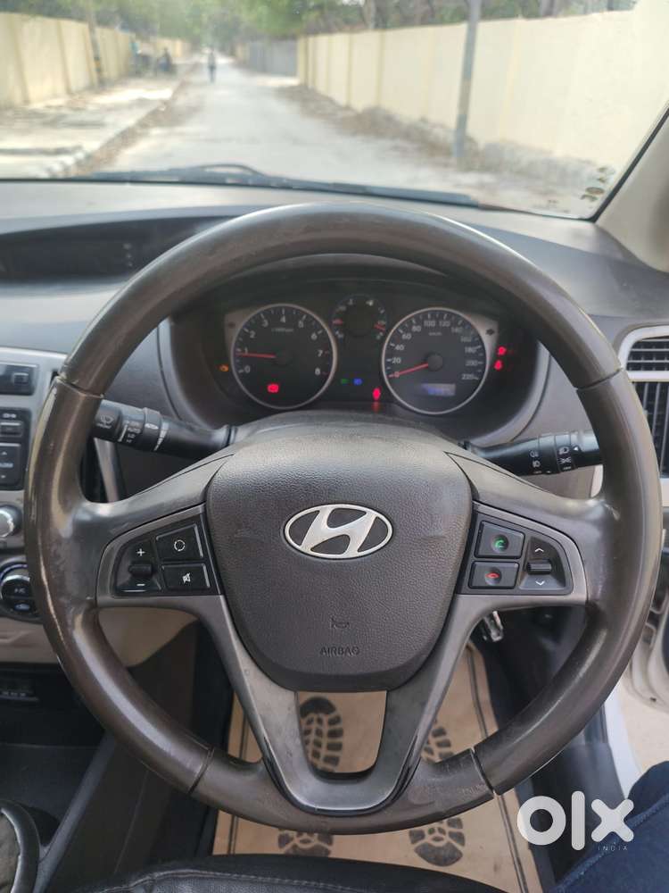 Hyundai I20 Sportz 1.2 Bs-iv, 2013, Cng & Hybrids