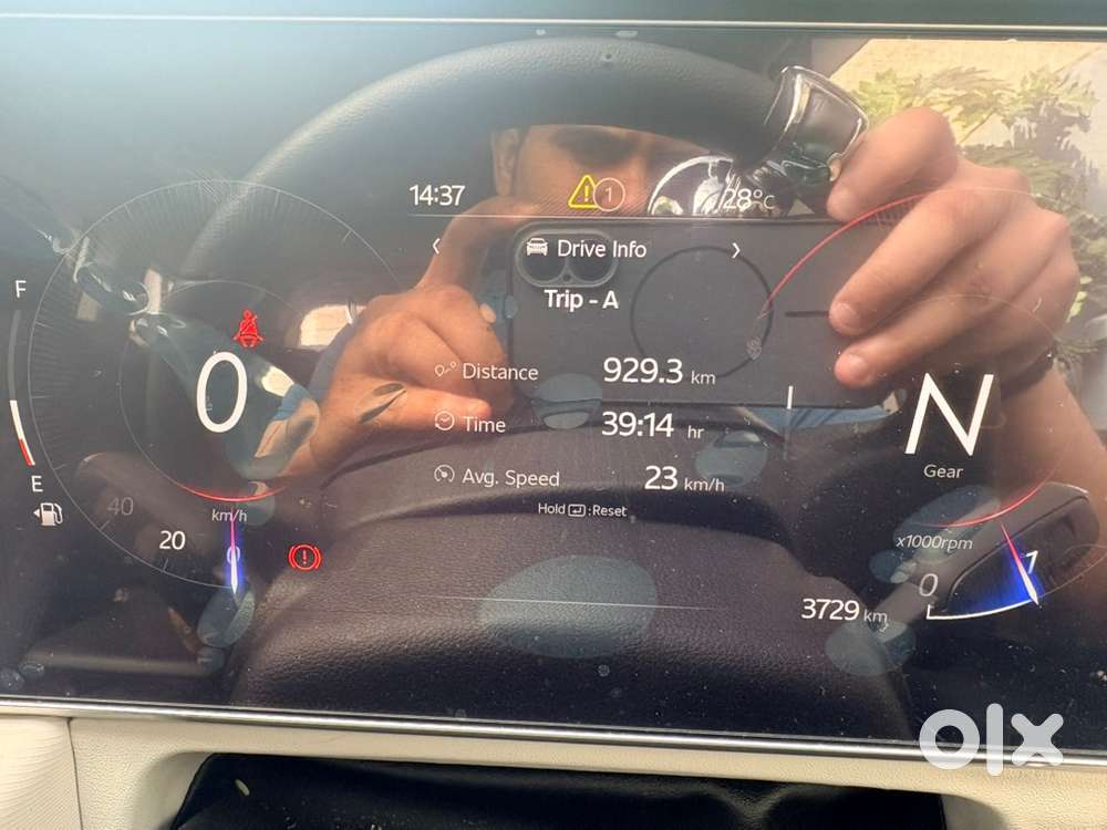 Mahindra Xuv700 Petrol 2025