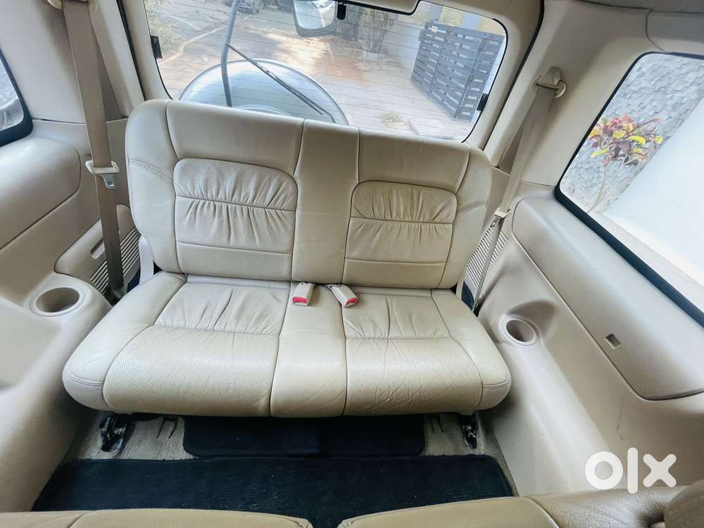 Ford Endeavour 2.2 Titanium At 4x2, 2011, Diesel