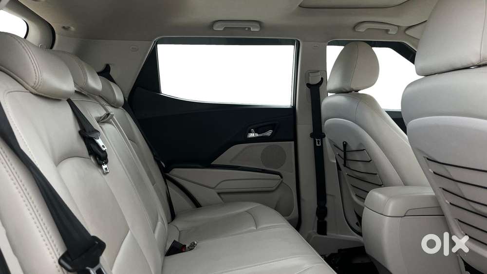 Mahindra Xuv300 W8 Option, 2020, Petrol