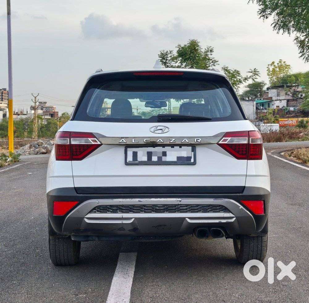 Hyundai Alcazar Platinum 7 Str 1.5 Diesel Adventure, 2023, Diesel