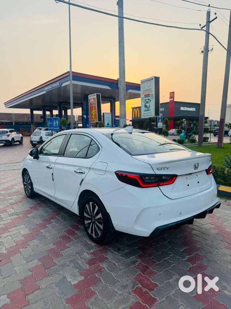 Honda City 1.5 Zx I-vtec Mt, 2023, Petrol