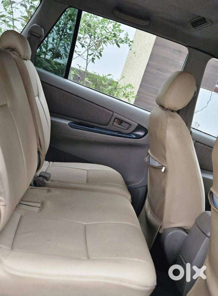 Toyota Innova 2.5 G (diesel) 8 Seater, 2009, Diesel
