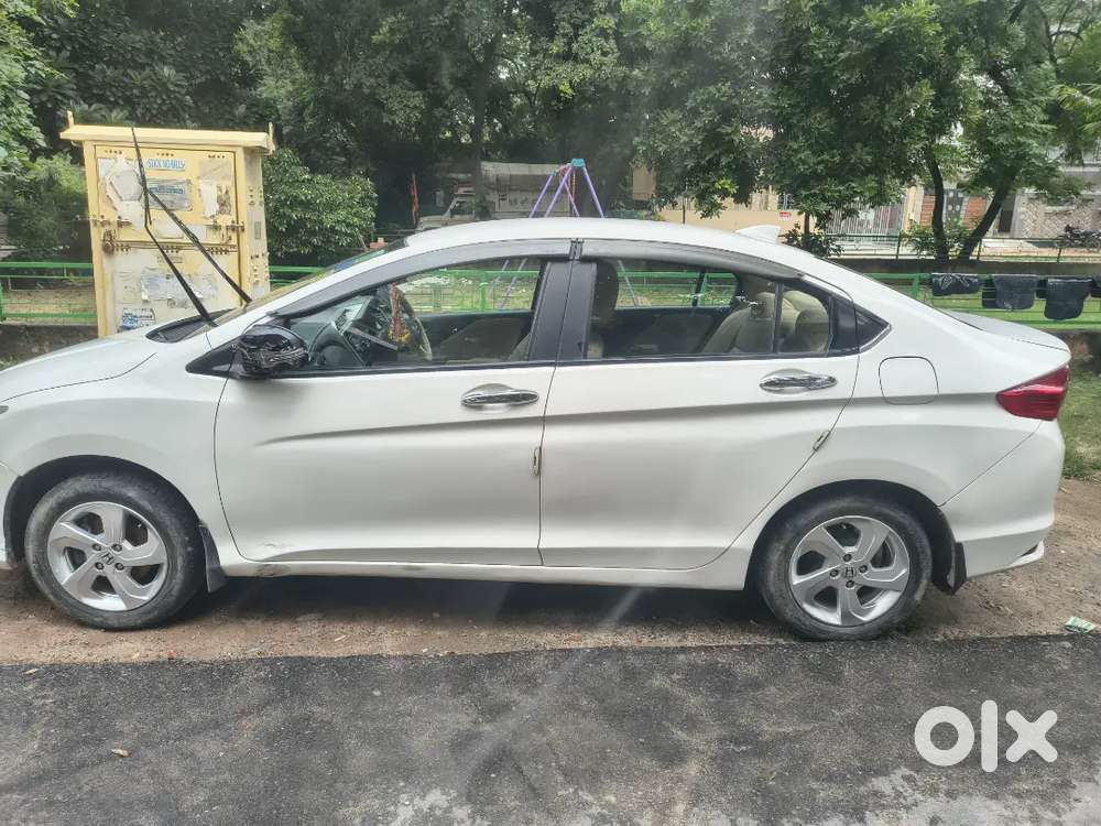 2nd Owner Honda City 2015
