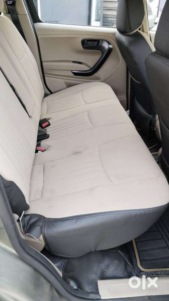 Mahindra Bolero Neo 1.5 N8, 2023, Diesel