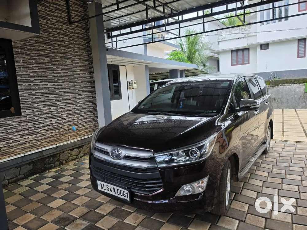 Toyota Innova Crysta Diesel 2017 Excelent Quality
