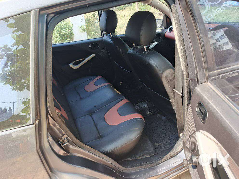 Ford Figo 1.2 Duratec Petrol Titanium, 2010, Petrol