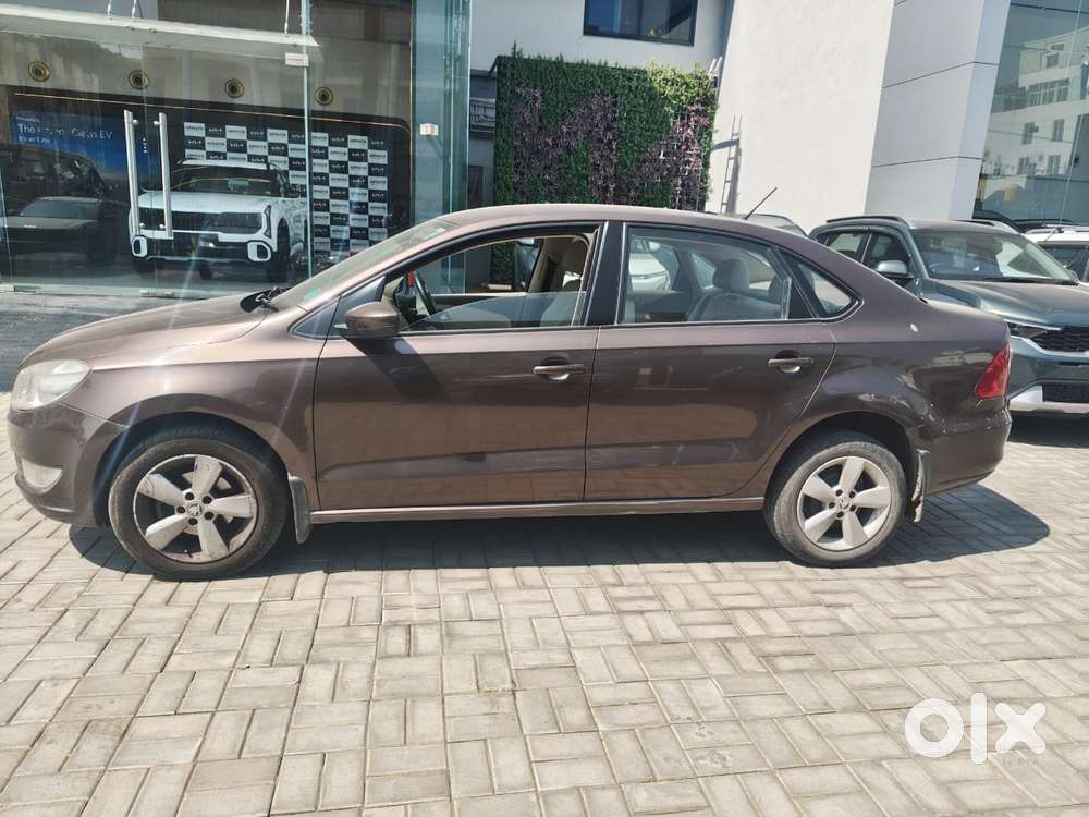 Skoda Rapid [2016-2020] 1.5 Style Plus Tdi At, 2016, Diesel