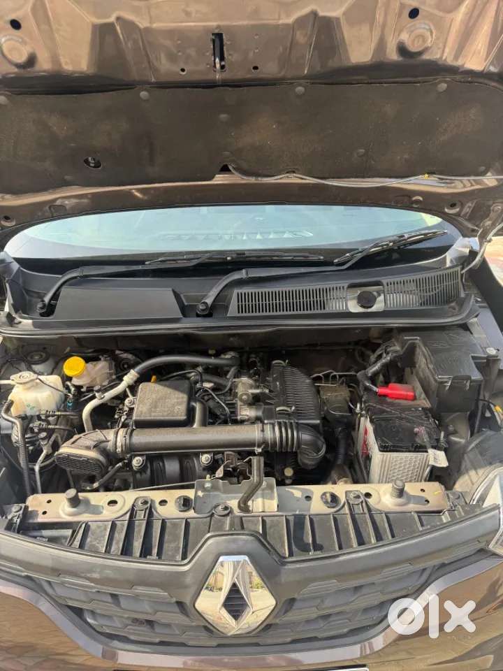 Renault Triber Rxl, 2024, Petrol