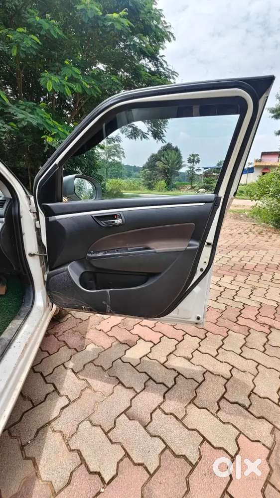 Maruti Swift 1.2 Vxi 2015 Petrol