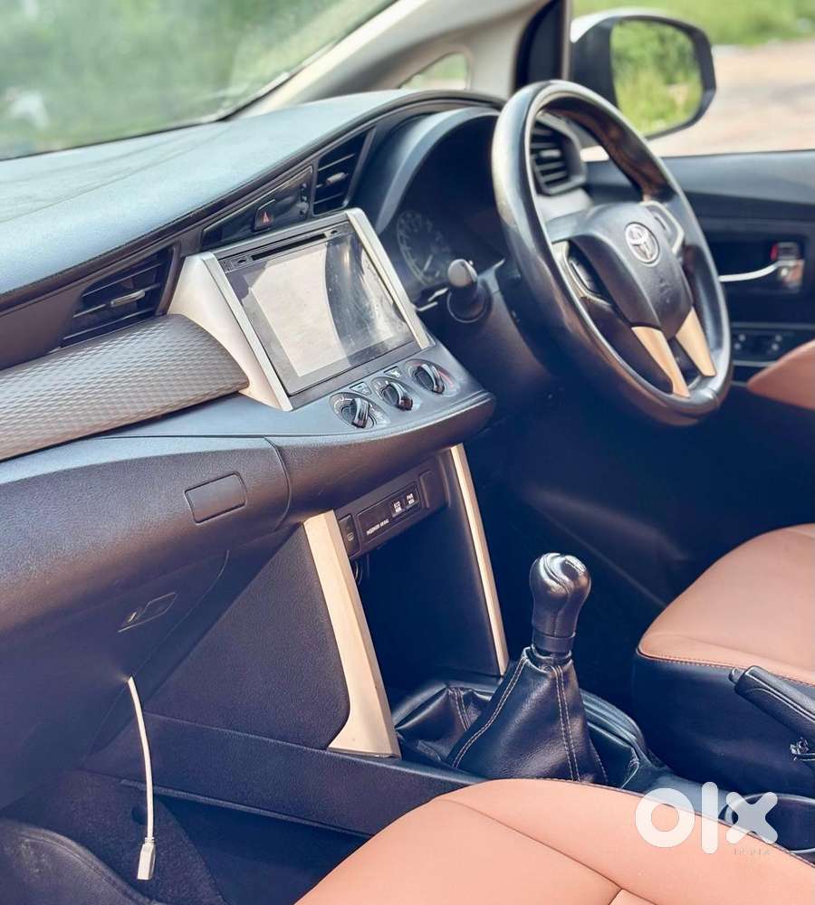 Toyota Innova Crysta 2.4 G Mt 7 Str, 2017, Diesel