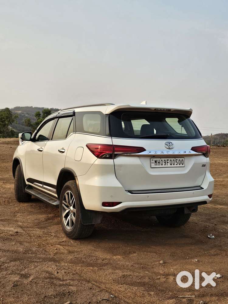 Toyota Fortuner [2021-ongoing] 2.8 2wd Diesel At, 2020, Diesel