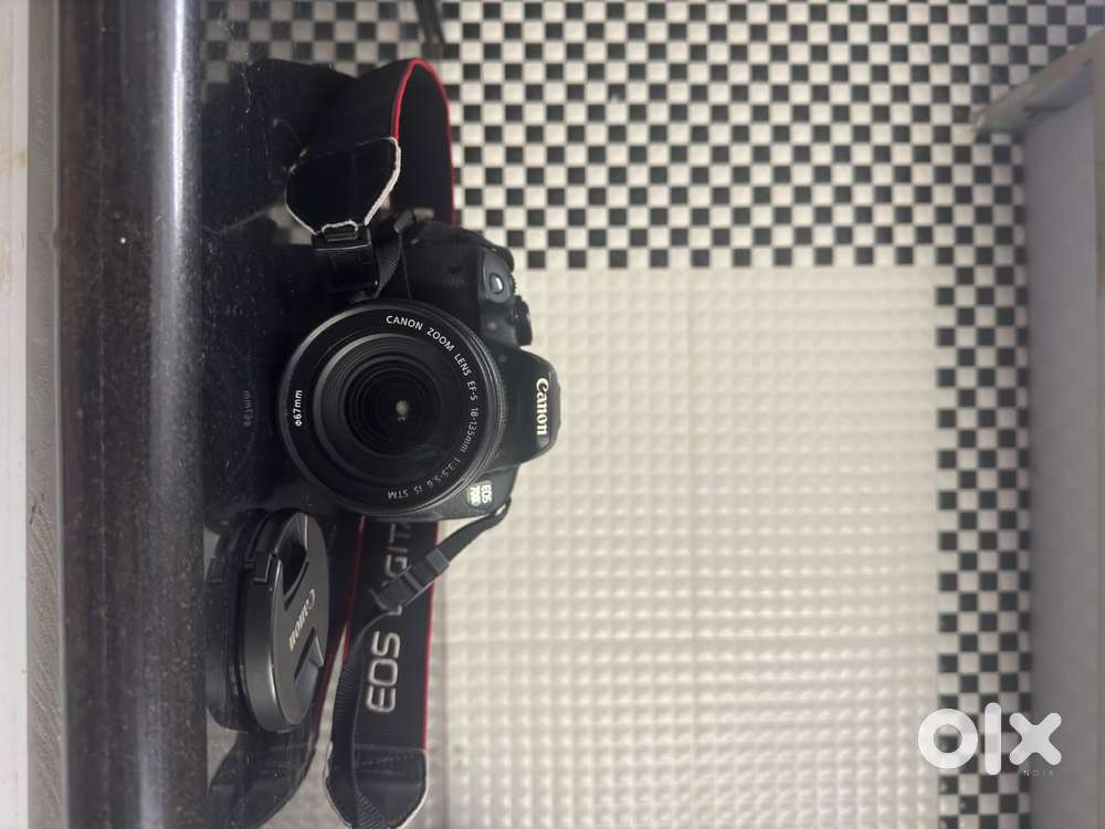 Canon EOS 700D + 18-135mm IS STM Lens | Excellent Condition