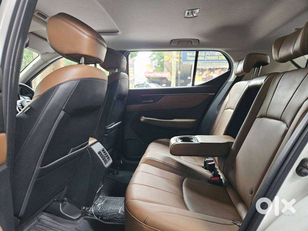 Honda Elevate Zx Cvt, 2023, Petrol
