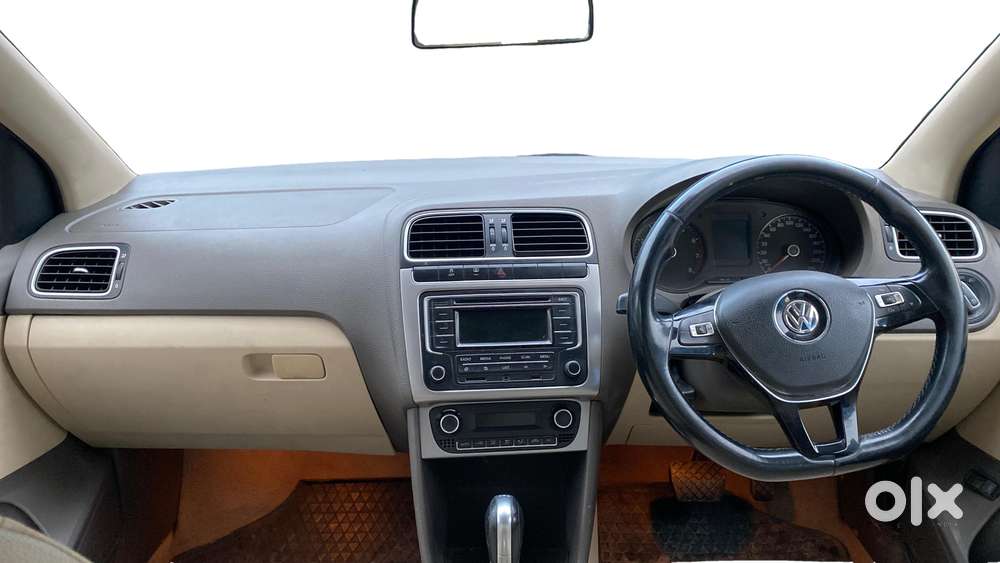 Volkswagen Vento Petrol Highline At, 2015, Petrol
