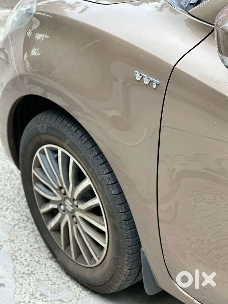 Maruti Suzuki Swift Dzire Zxi + Amt, 2018, Petrol