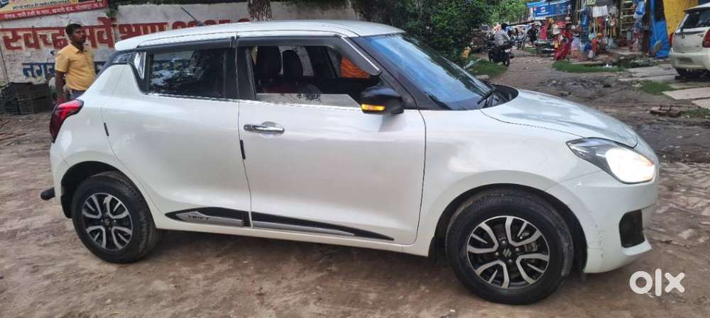 Maruti Suzuki Swift Vxi Optional, 2023, Petrol