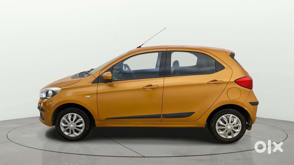 Tata Tiago 1.2 Revotron Xt, 2016, Petrol