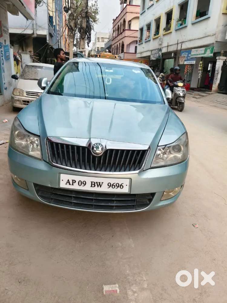 Skoda Laura 2011 Diesel 165000 Km Imported Roof ...r.c Valid  2030 Dec