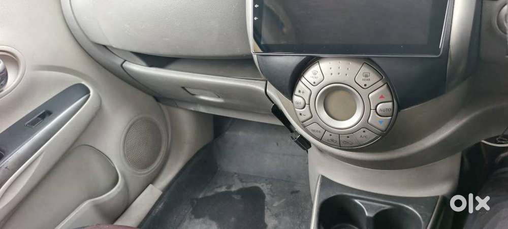 Renault Scala Rxz Mt, 2012