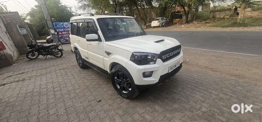 Mahindra Scorpio 1.99 Hybrid 2016