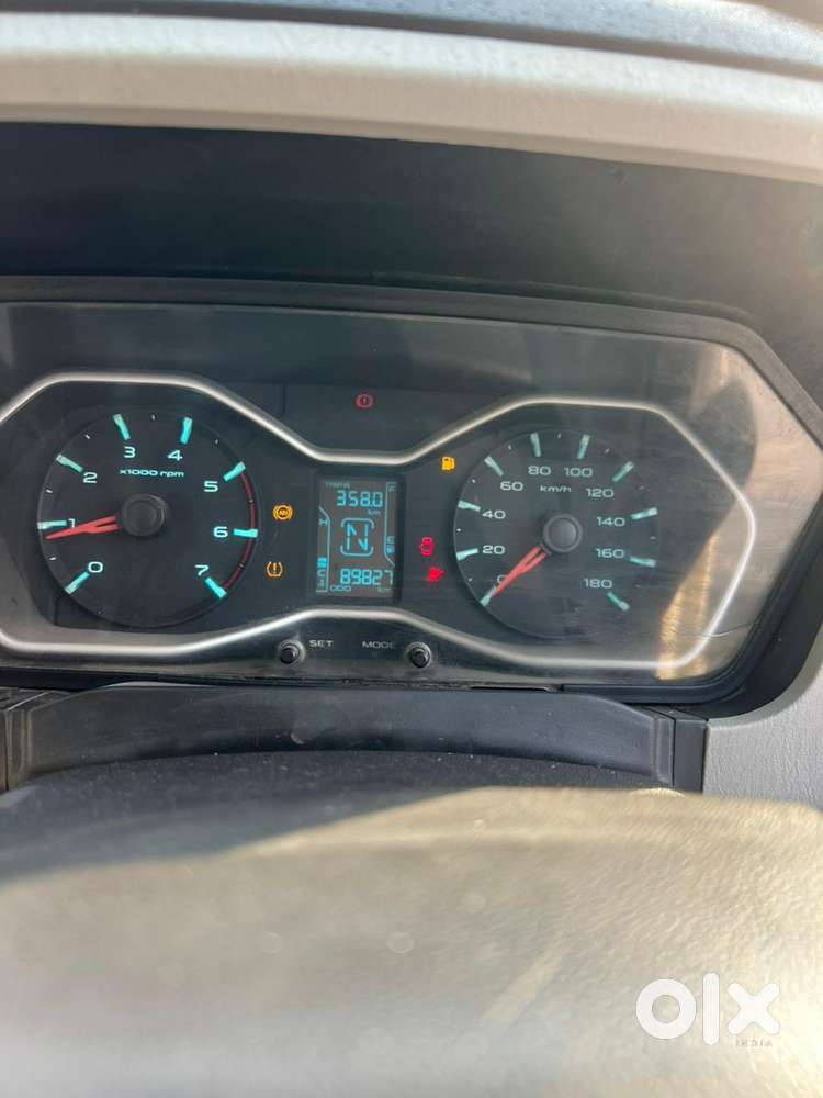 Mahindra Scorpio S10, 2015, Diesel