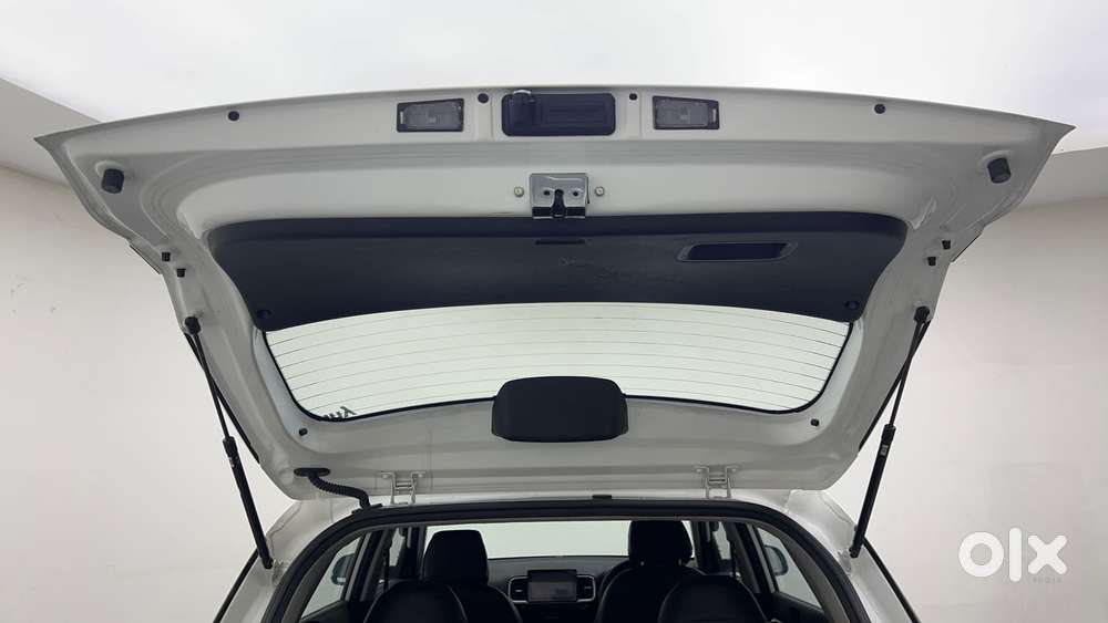 Hyundai Venue 1.2 S (o), 2022, Petrol