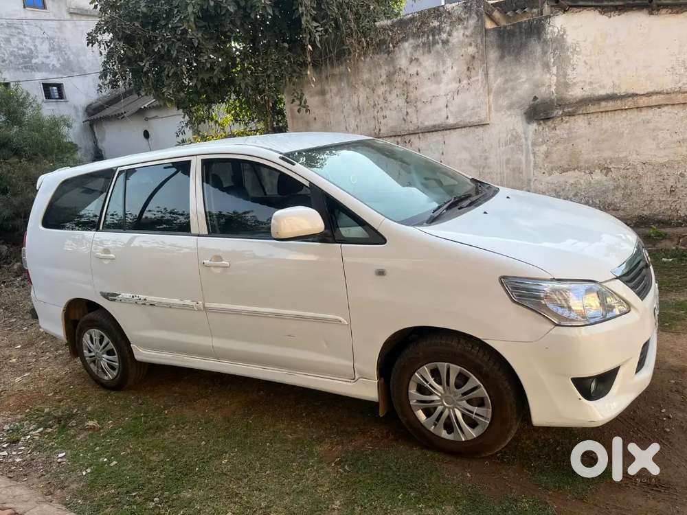 हमारे पास सभी प्रकार के गाड़ी उपलब्ध है कम रेट में अच्छी गाड़ी है