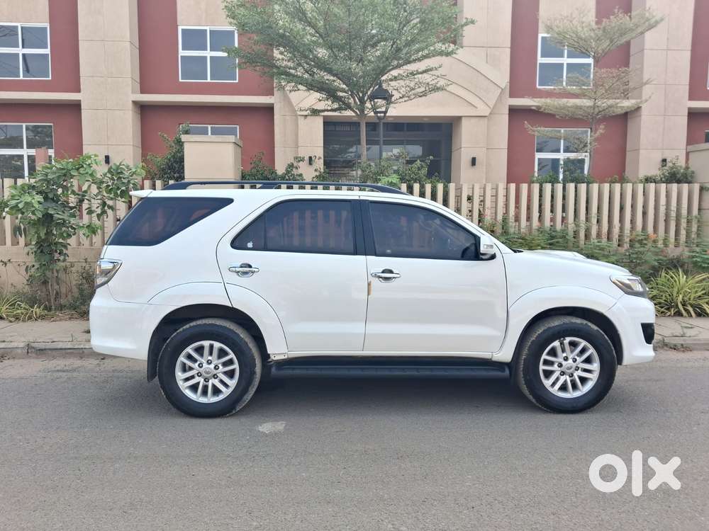 Toyota Fortuner 3.0 4x2 Automatic, 2012, Diesel