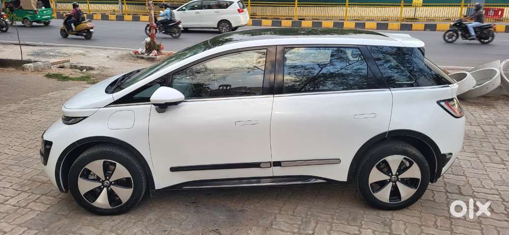 Mg Windsor Ev Essence, 2025, Electric