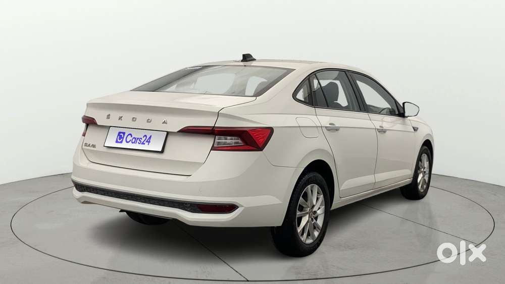 Skoda Slavia 1.0 Ambition Tsi At, 2022, Petrol