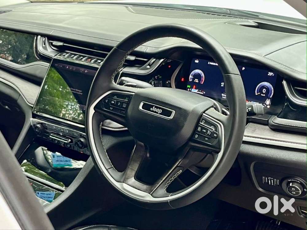 Jeep Grand Cherokee Limited (o) 4x4 At, 2025, Petrol