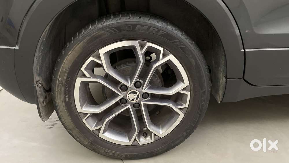 Skoda Kushaq Style 1.0l Tsi At, 2022, Petrol