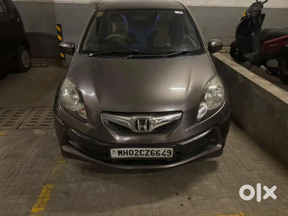 Honda Brio 2013 Petrol Well Maintained