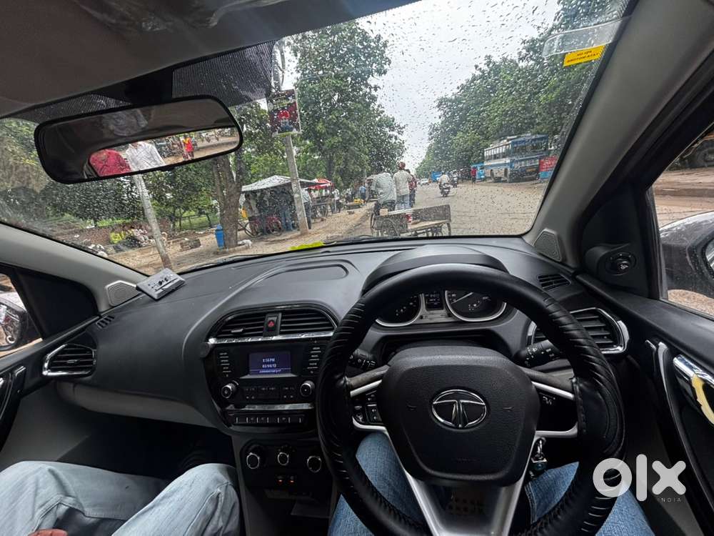 Tata Tiago Zx 2017