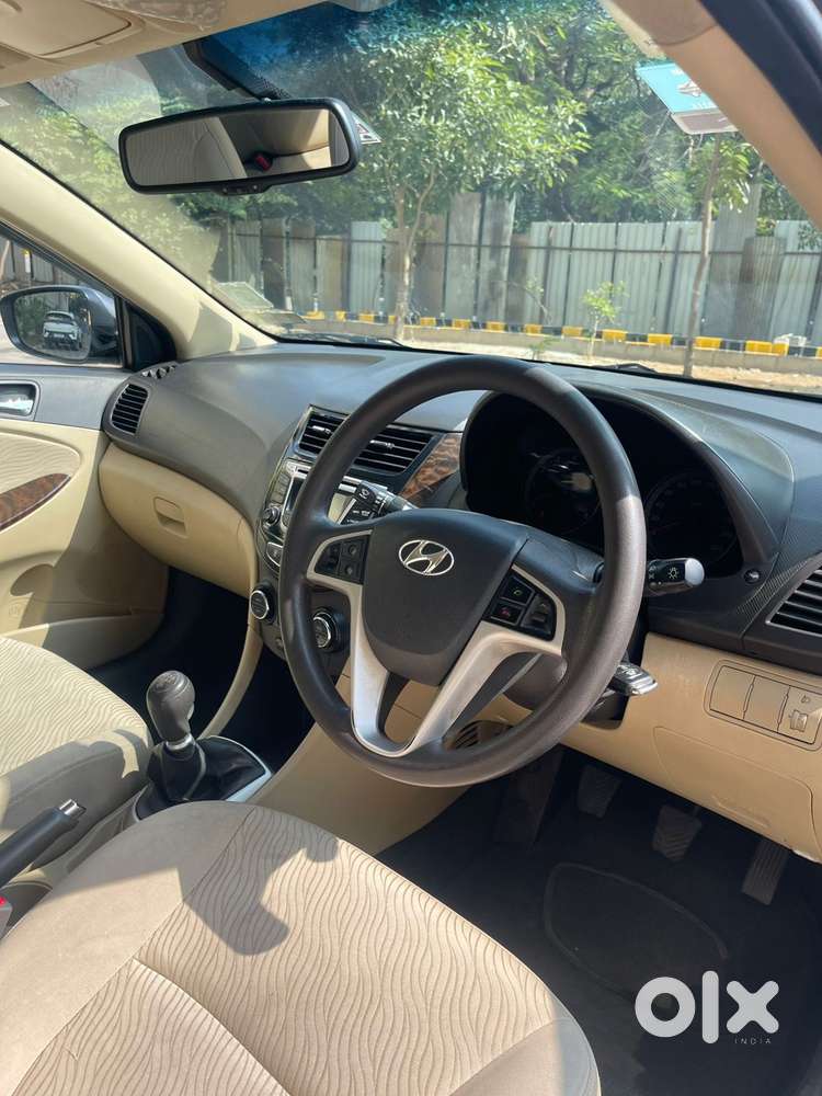 Hyundai Verna Fluidic 1.6 Vtvt Sx, 2014, Petrol
