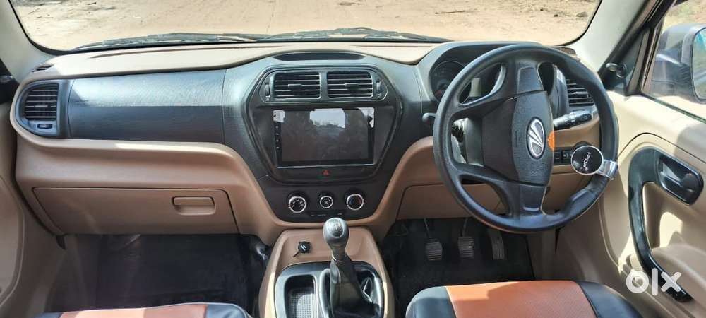 Mahindra Tuv 300 T4, 2016, Diesel