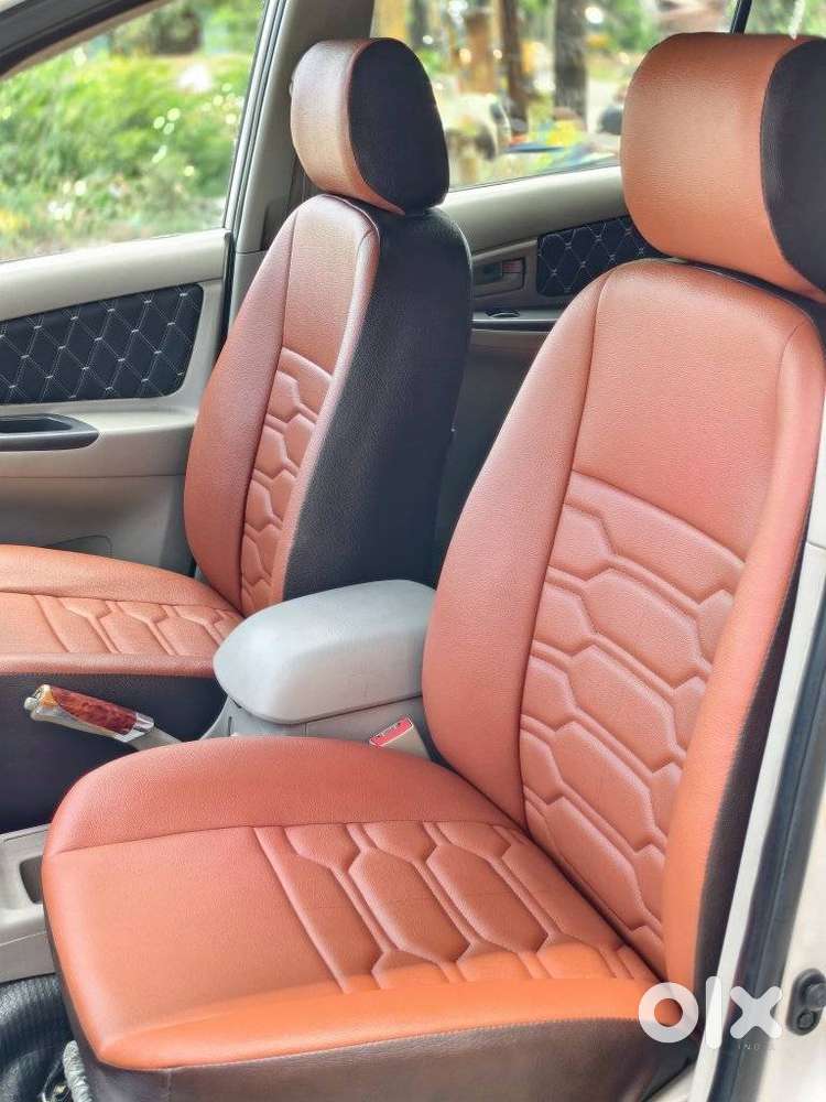 Toyota Innova 2.5 G (diesel) 8 Seater Bs Iv, 2012, Diesel